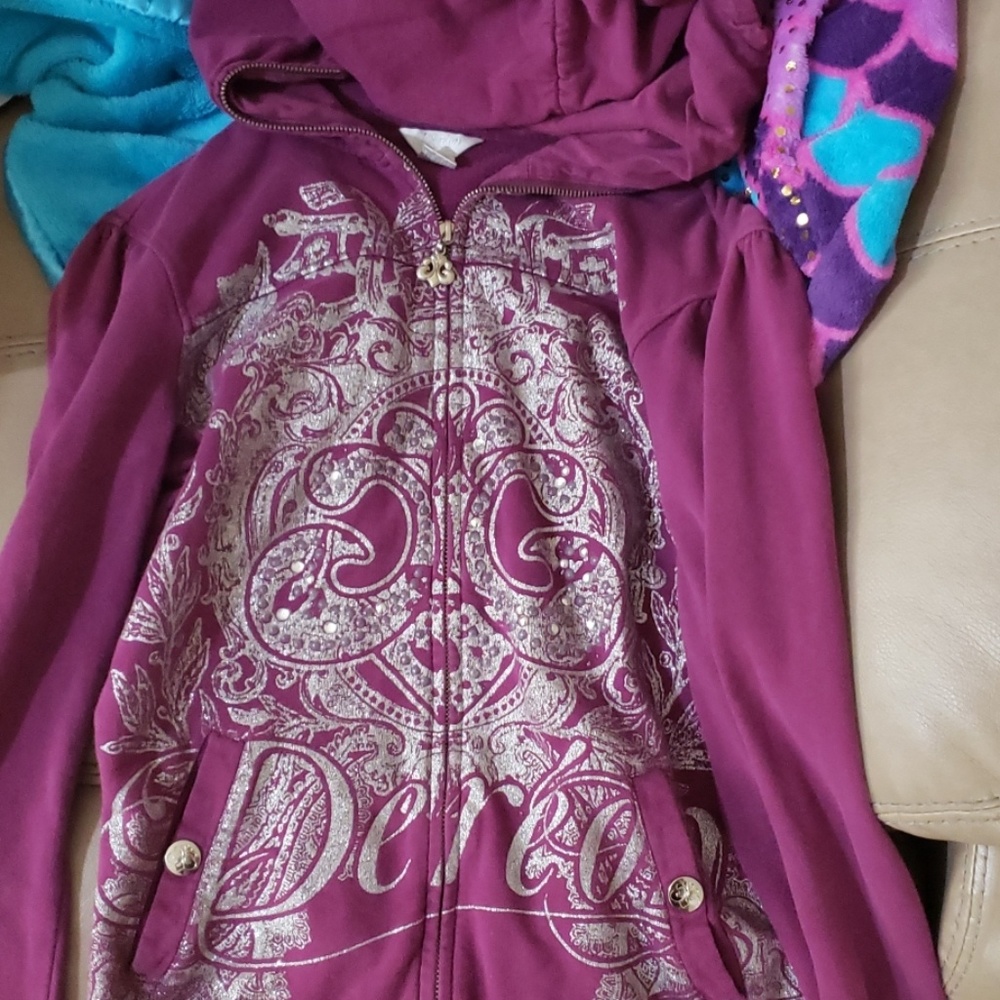 Dereon purple  sweater